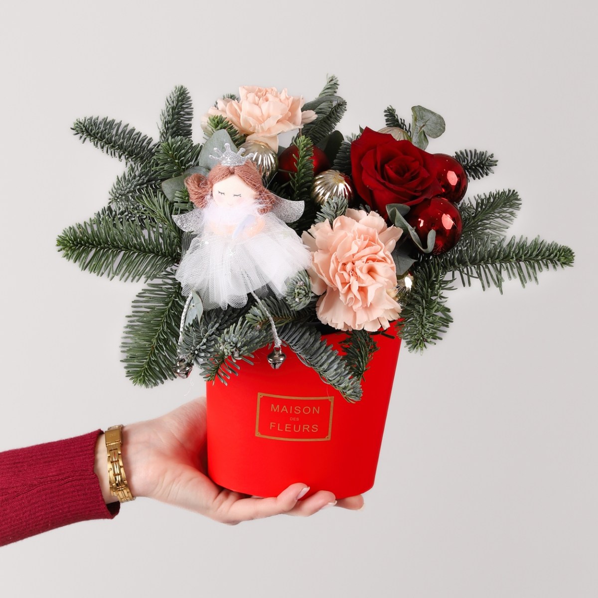 novogodnyaya kompoziciya s nobilisom  6